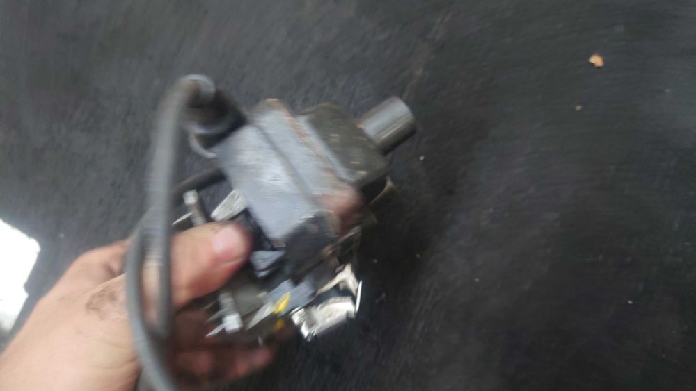 VW Volkswagen Passat B5 1.6 B Cewka Zapłonowa