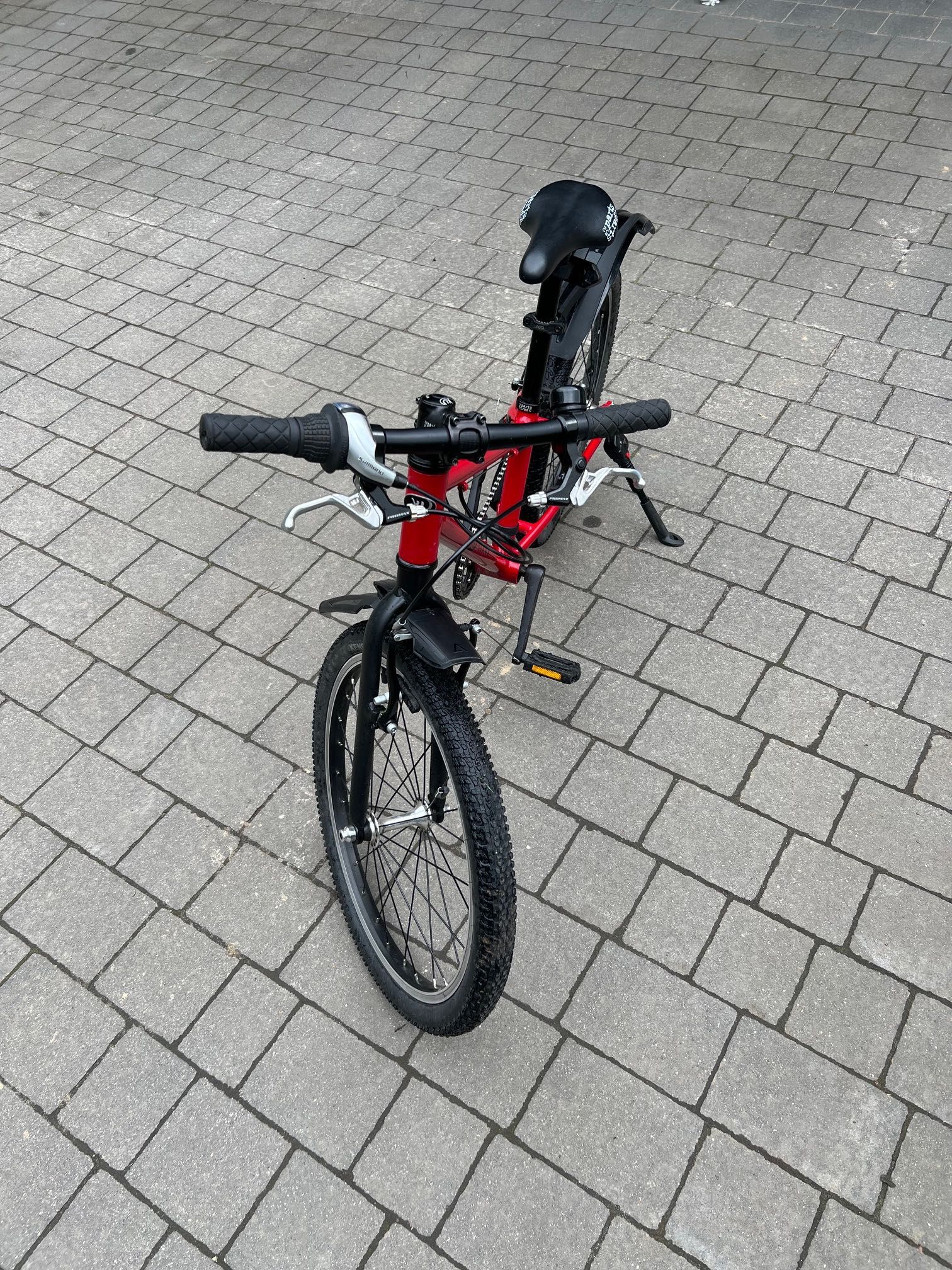 Kubikes 20"L czerwony: lekki rower MTB (7,7 kg)+nóżka+błotniki+dzwonek