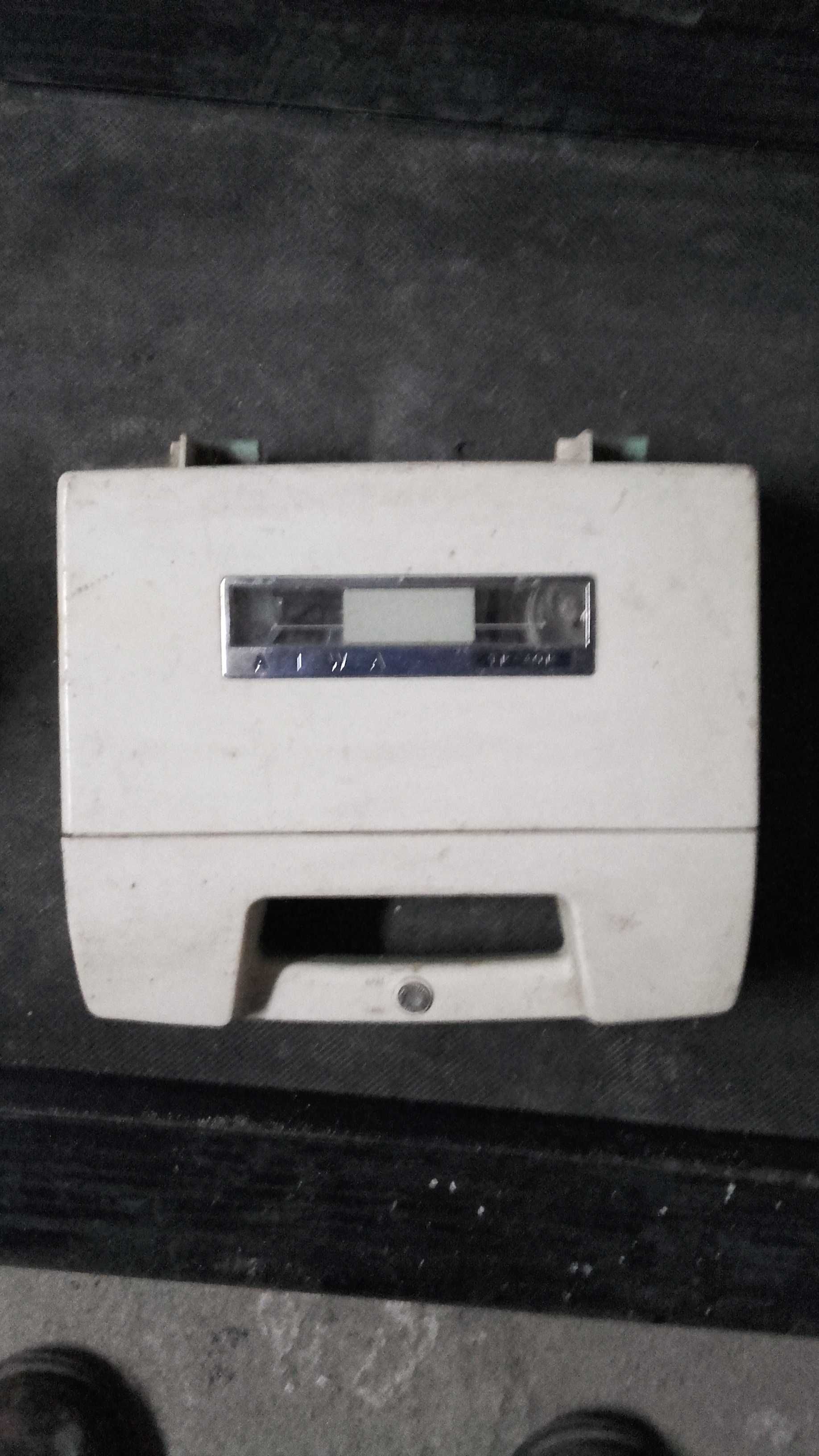 radio antigo de fita aiwa tp-40