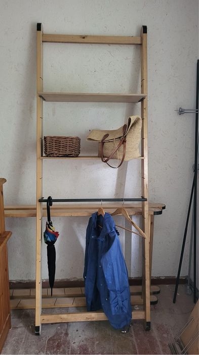 Półki  wolnostojące do własnej aranżacji