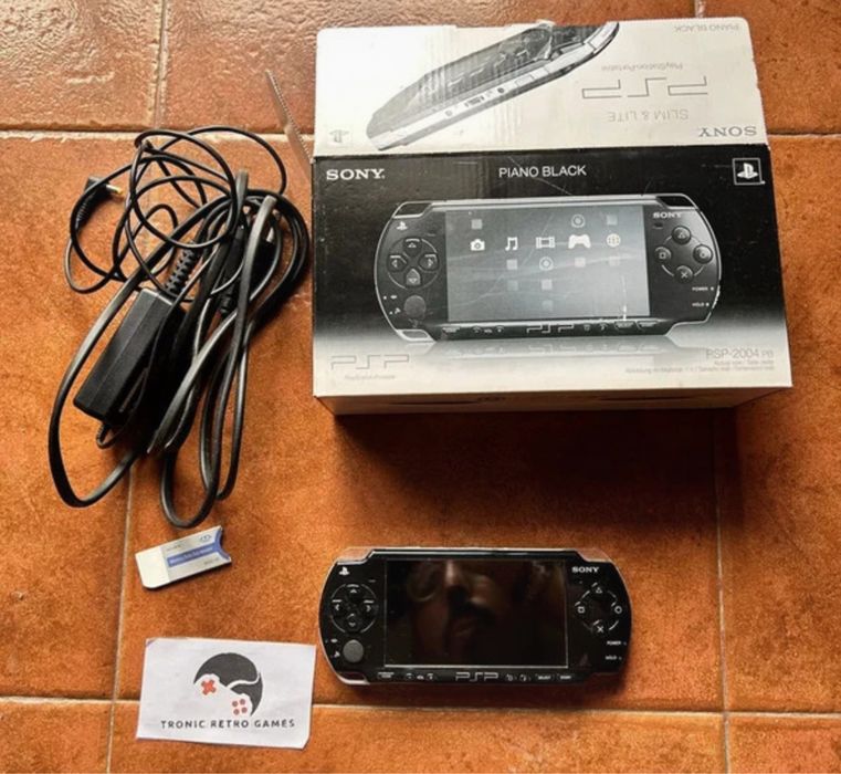 Playstation Portable PSP-2004 Piano Black