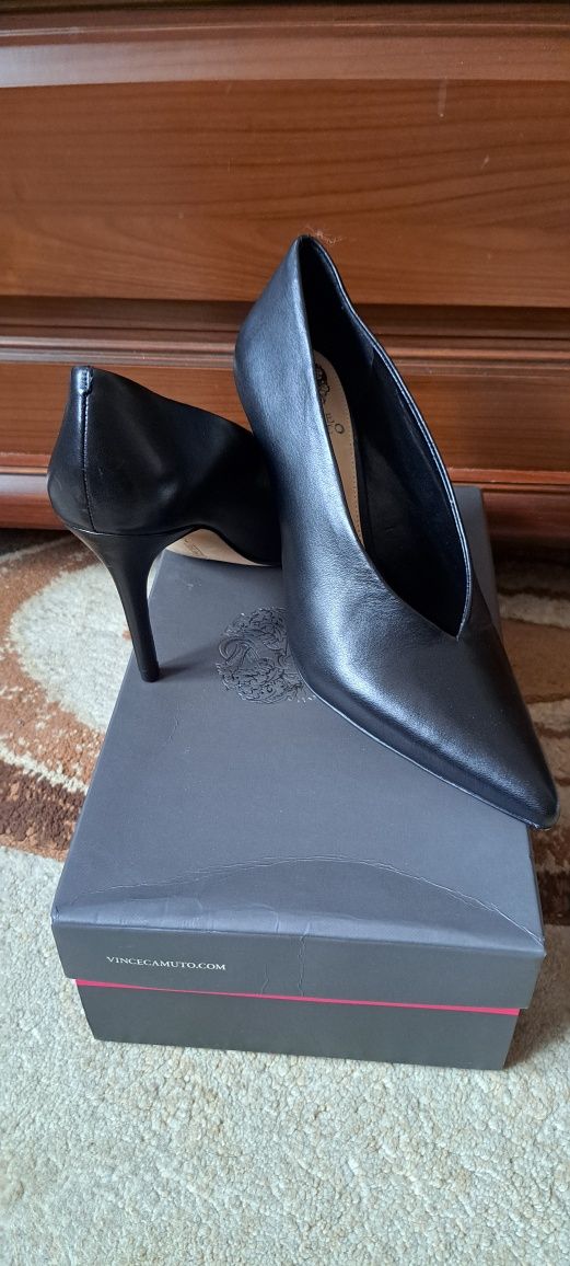 Buty na obcasie 39