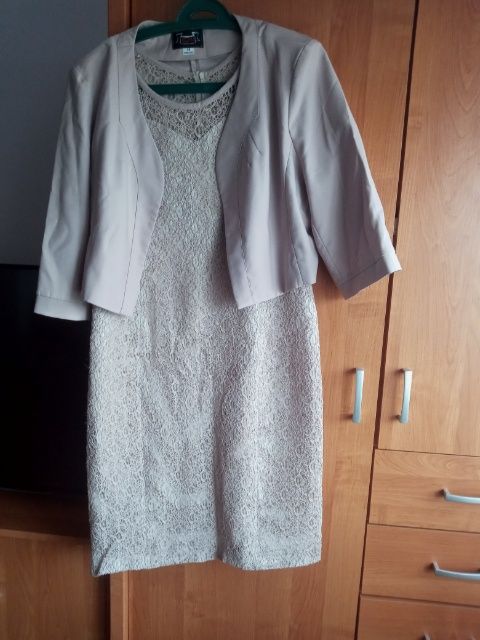 Sukienka elegancka 42-46