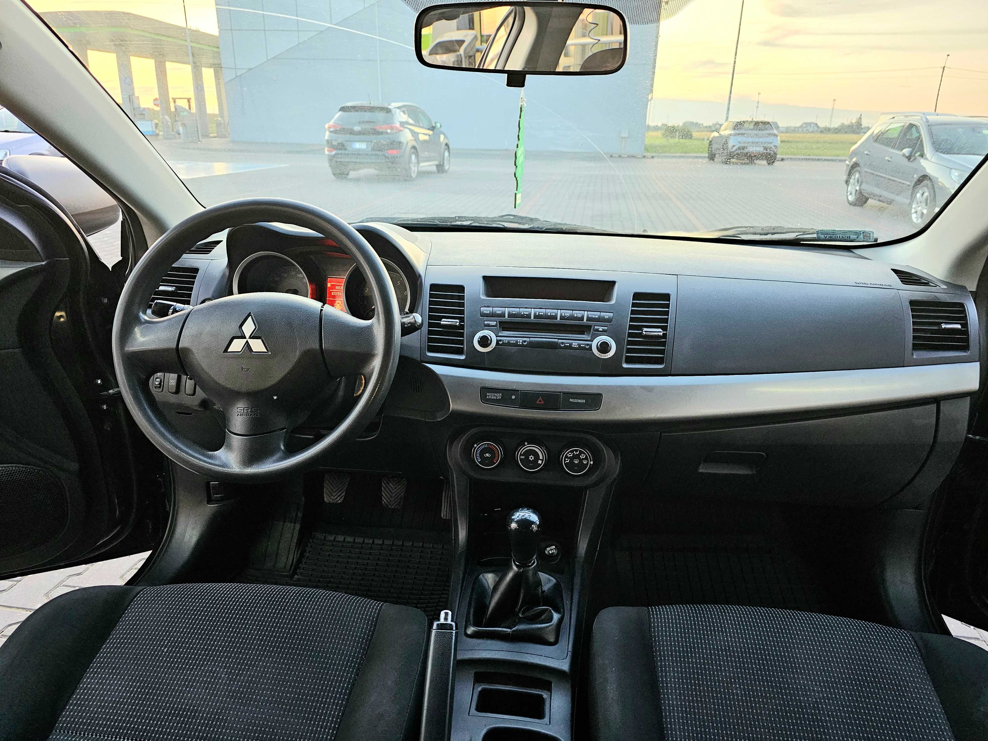 Mitsubishi Lancer Sportback 2009r 1.8 Mivec