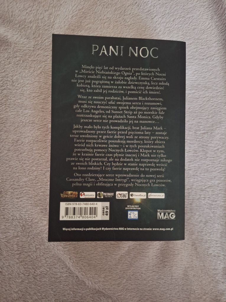 Pani noc cassandra clare Mroczne intrygi książka młodzieżowa