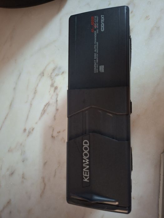 Vendo Caixa de CDS KENWOOD