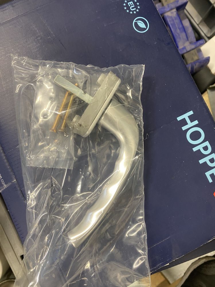 20x New York - Klamka okienna z techniką Secustik