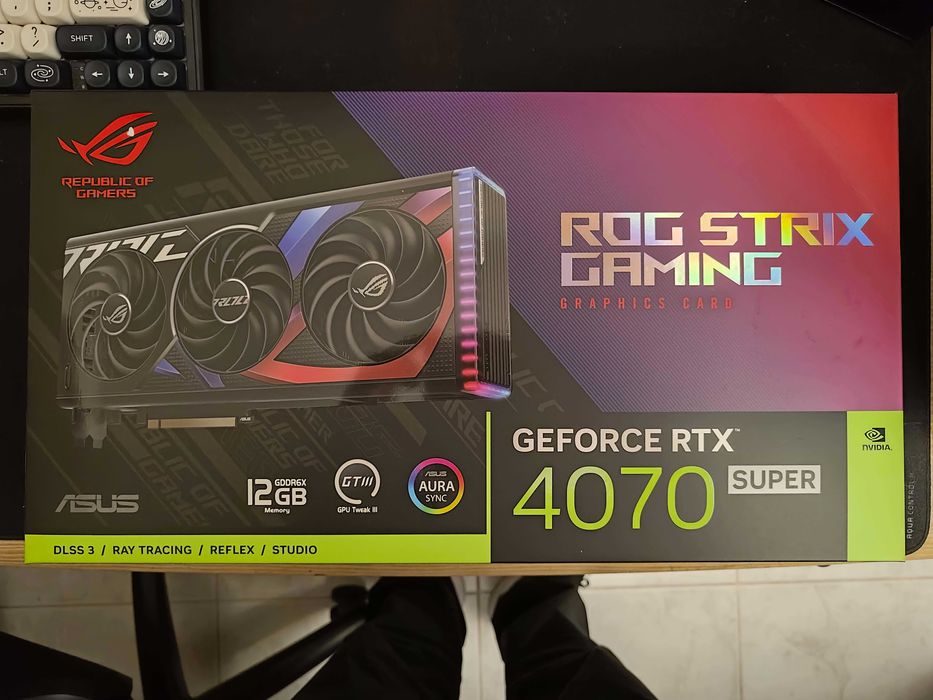 Gráfica ASUS ROG STRIX 4070 SUPER