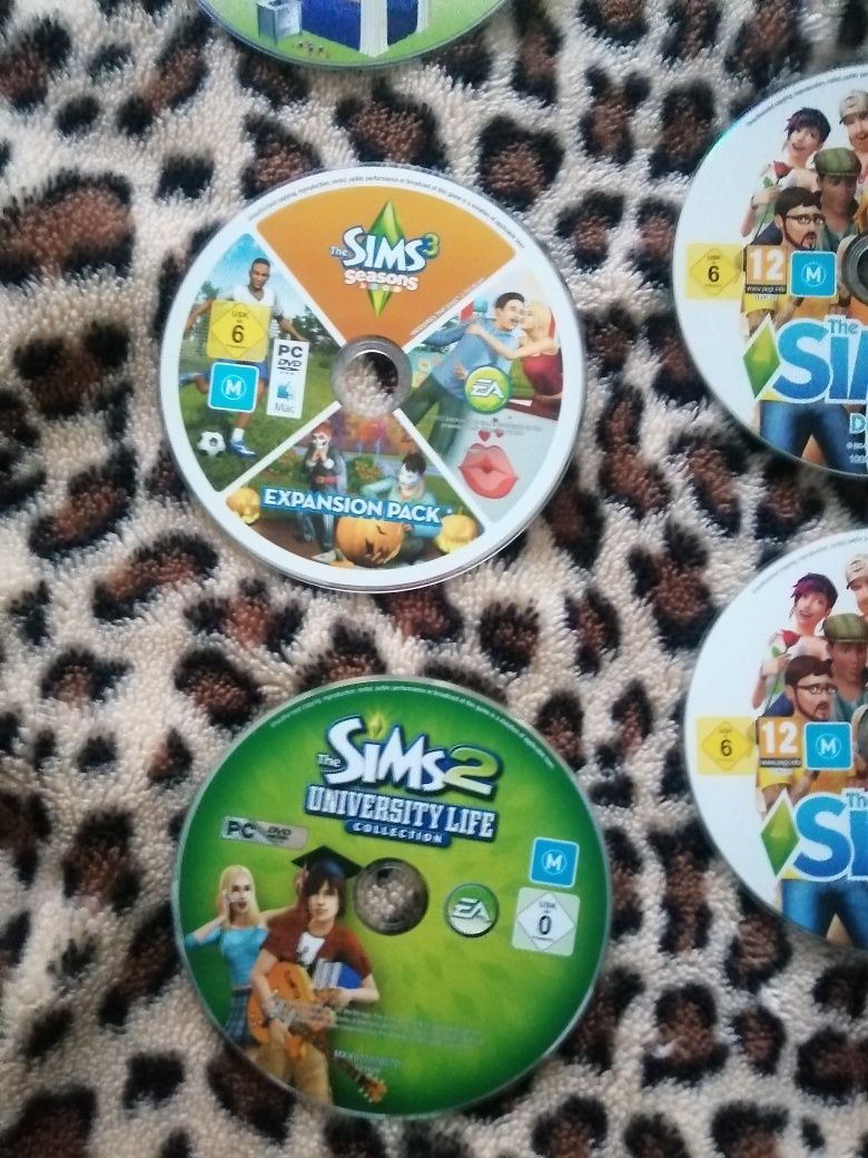 Jogos The Sims 2, 3 e 4