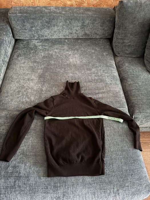 Мужской черный шерстяной гольф Hugo Boss