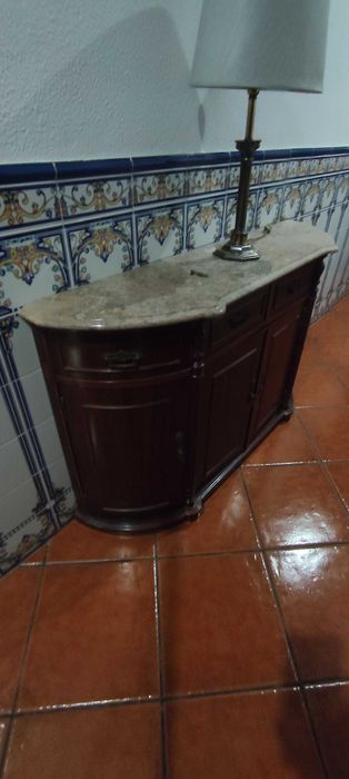 Móvel aparador/consola com pedra marmore