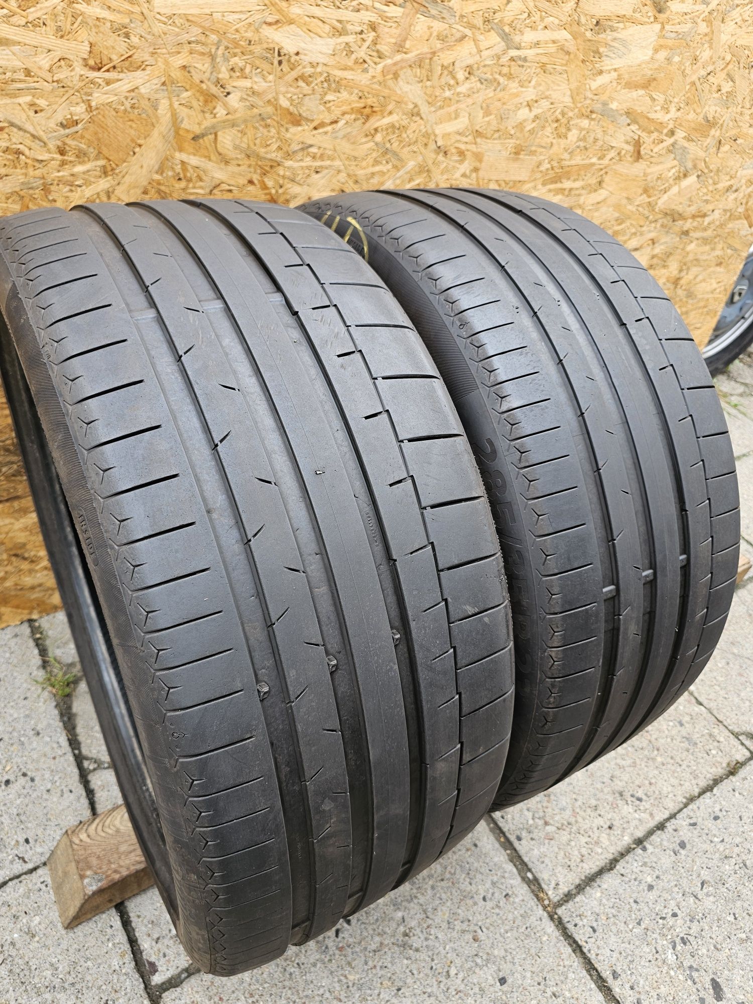 BDB Stan!!  2023rok!  285/35 r23 Continetal Sport Contact 6
