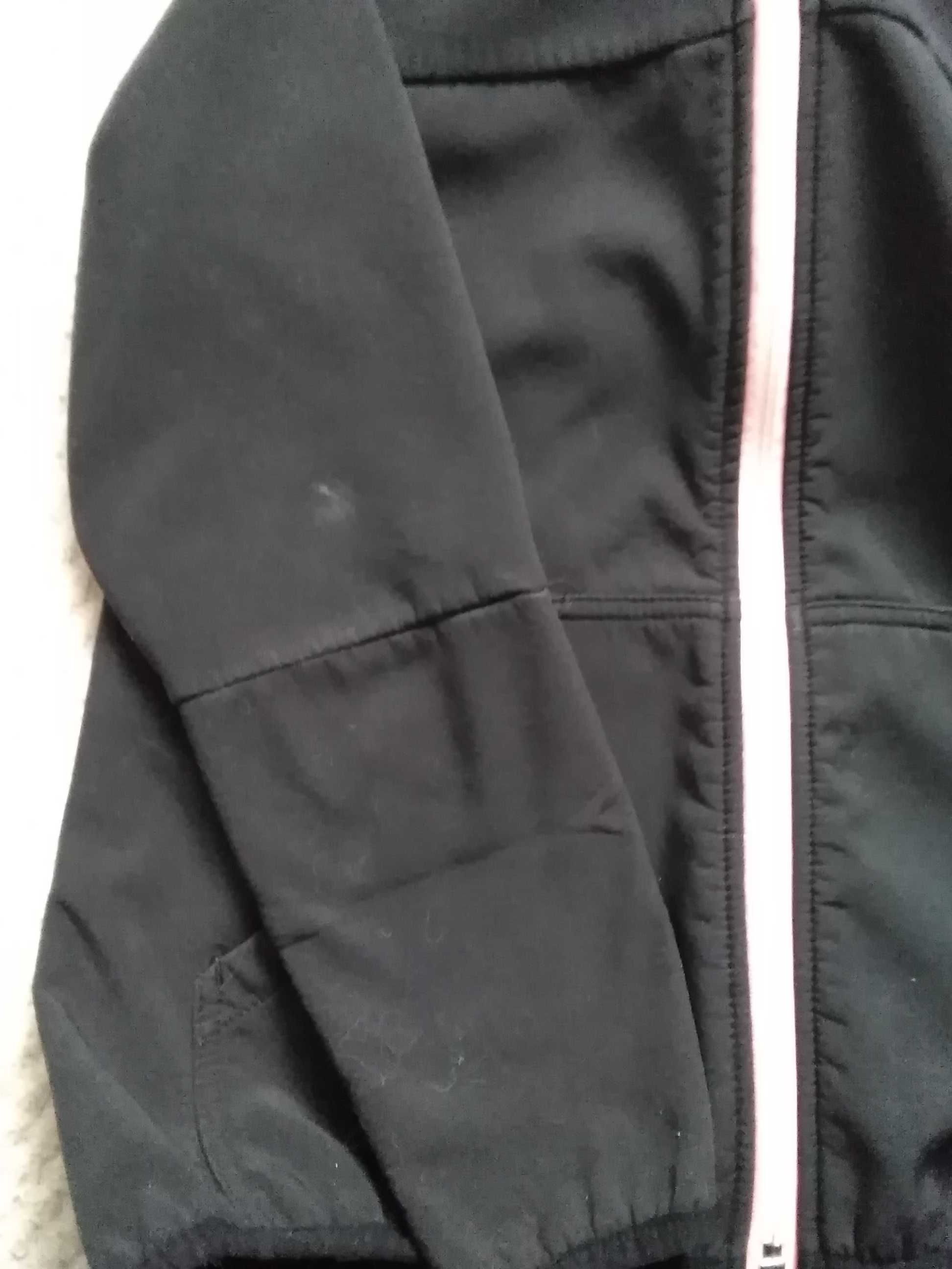 Kurteczka H&M na 9 lat, bluza softshell z odpinanym kapturem,