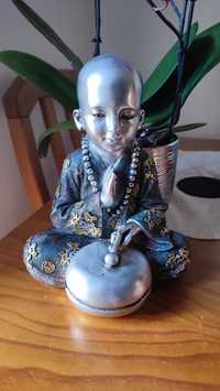 Estátua de monge sentado