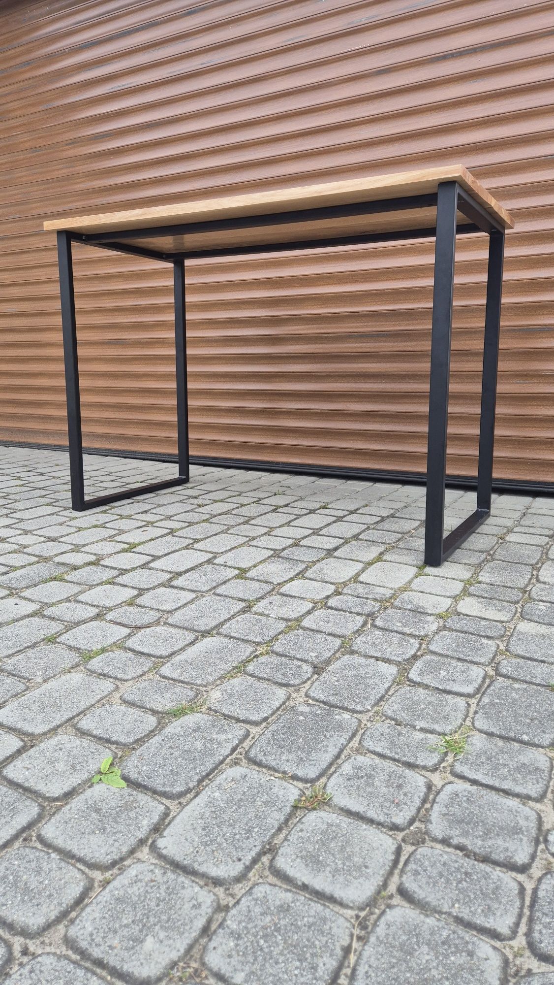 Nowoczesny stół dębowy w stylu loft