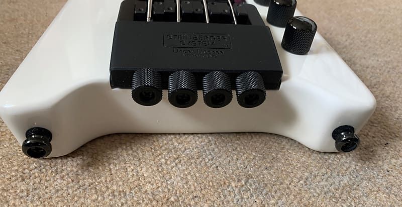 Baixo Steinberger Spirit