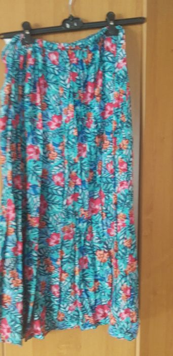 Długa spódnica letnia