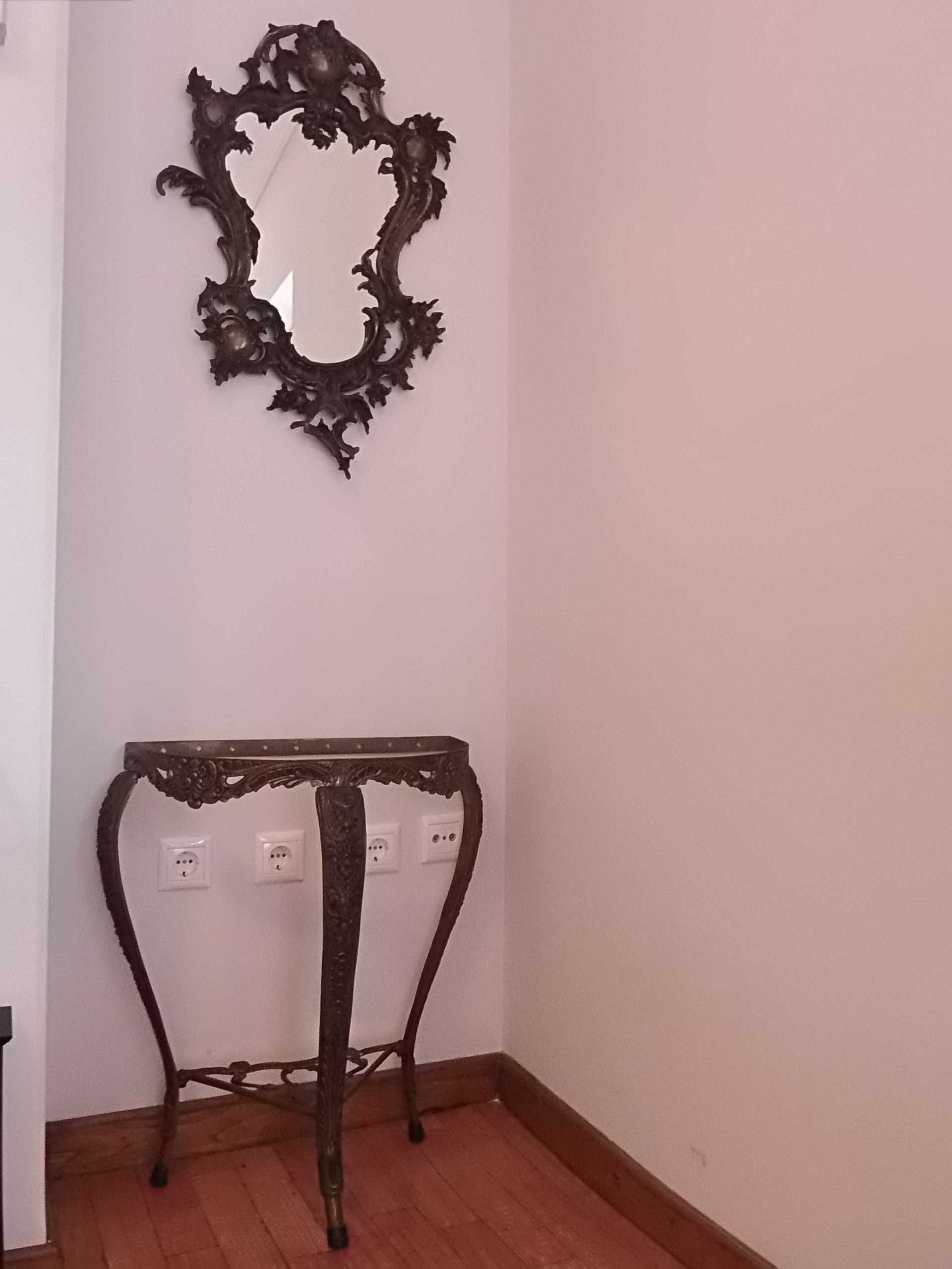 Móvel entrada latão