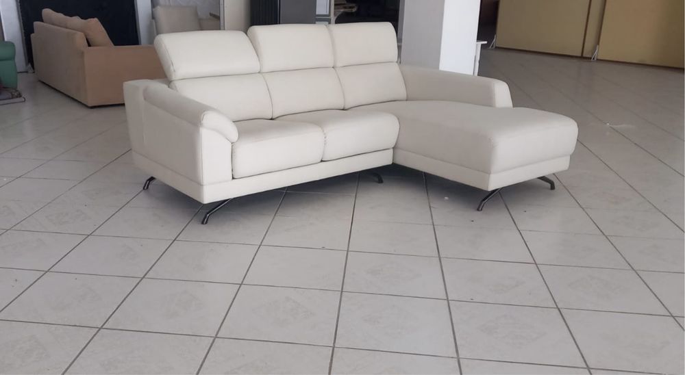 Sofá chaise-longue Branco 3 lugares