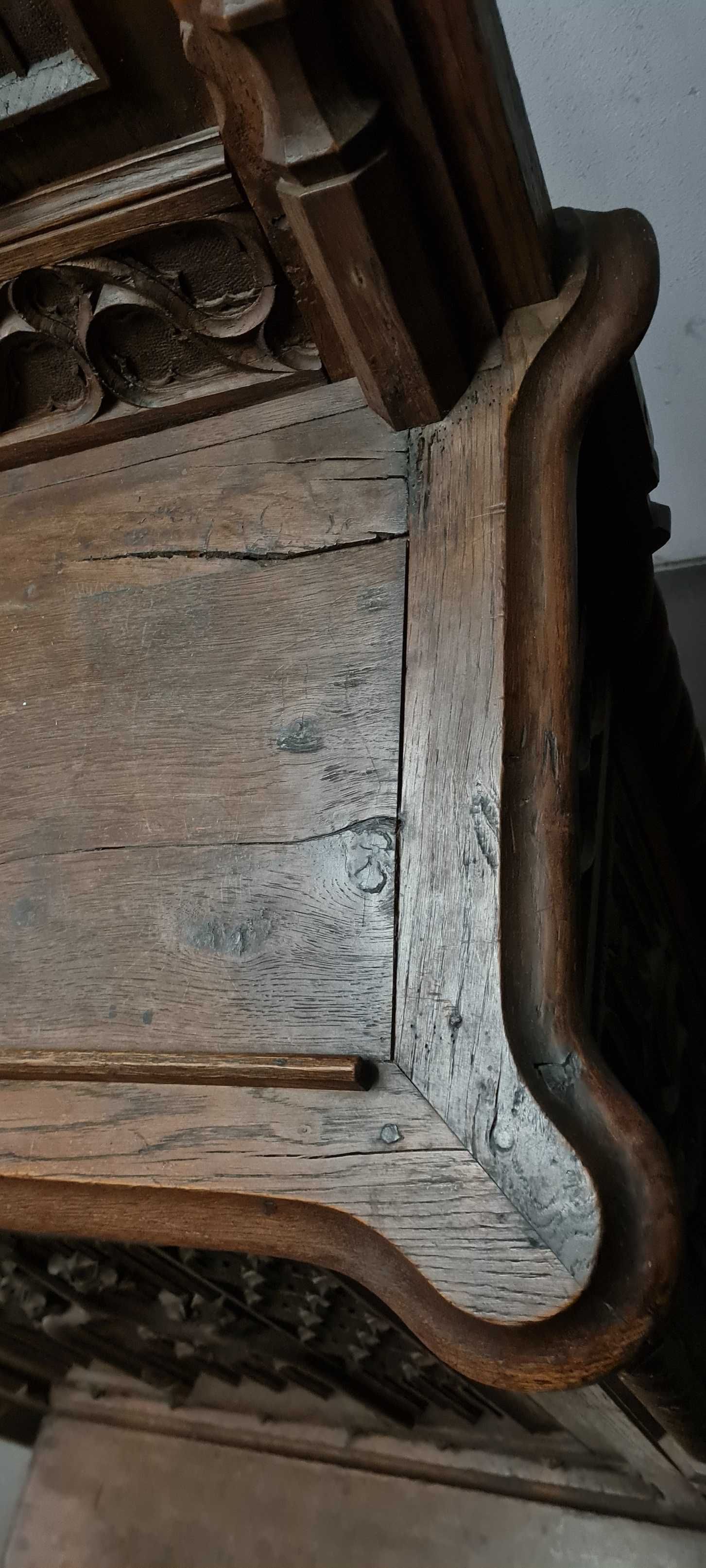 Oratorium Modlitewnik PRIE-DIEU, XVII w stylu Gotyckim