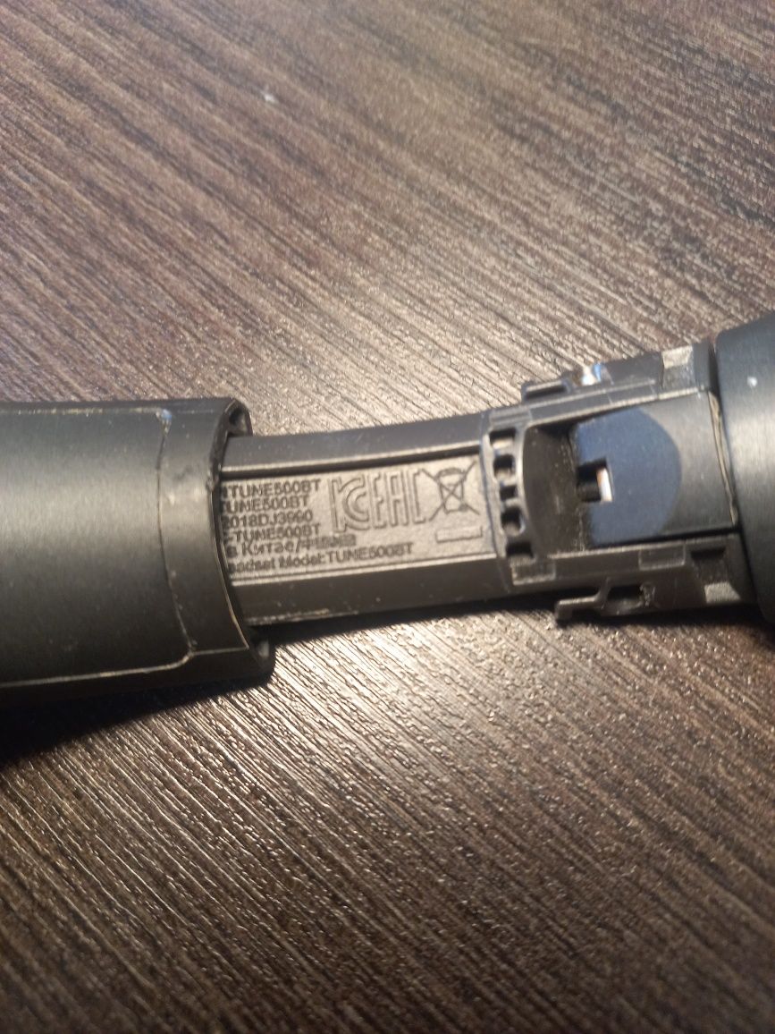 JBL TUNE 500 uszkodzone na częsci