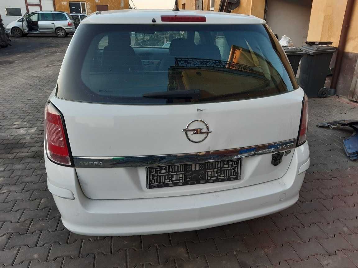 Astra H kombi Lampy zderzak błotniki drzwi Kod lakieru Z40R
