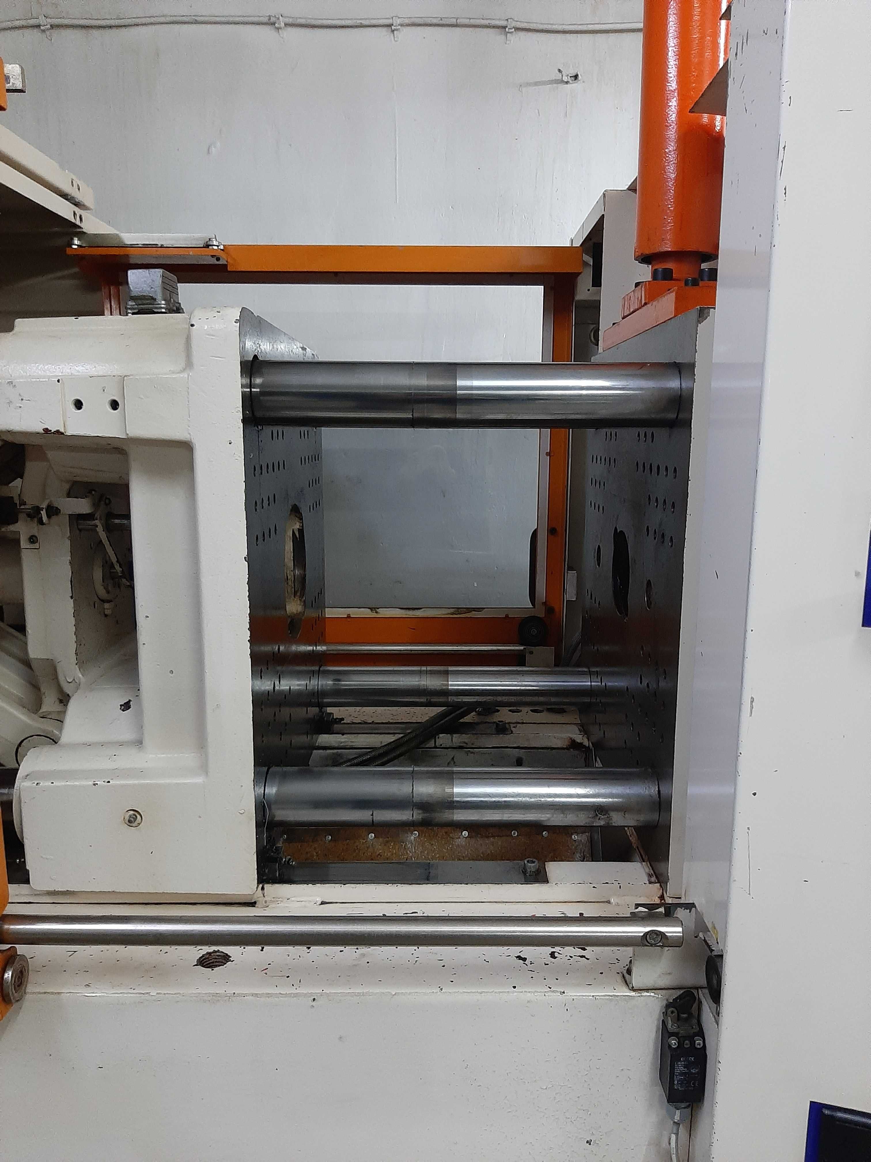 Wtryskarka Battenfeld TM 750/210