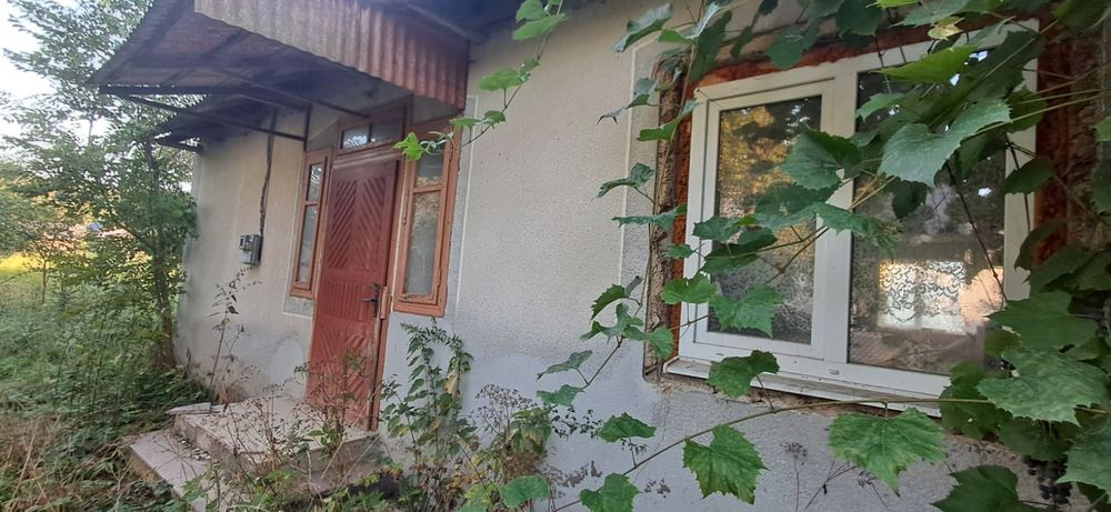 Продаж хати додатково інформація по телефону я власник