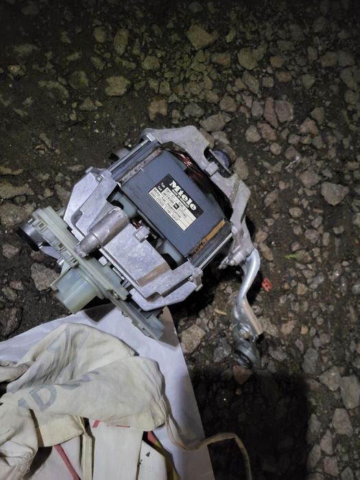 Запчастини до пральної машини Miele WT 2670 WPM