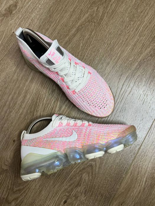 Продам БОМБЕЗНІ жіночі кросівки Nike Air Vapormax 3 “Phantom Pink”