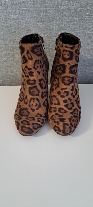 Ботільйони, ботінки,  напівчеревики 38р.  Леопардові New Look