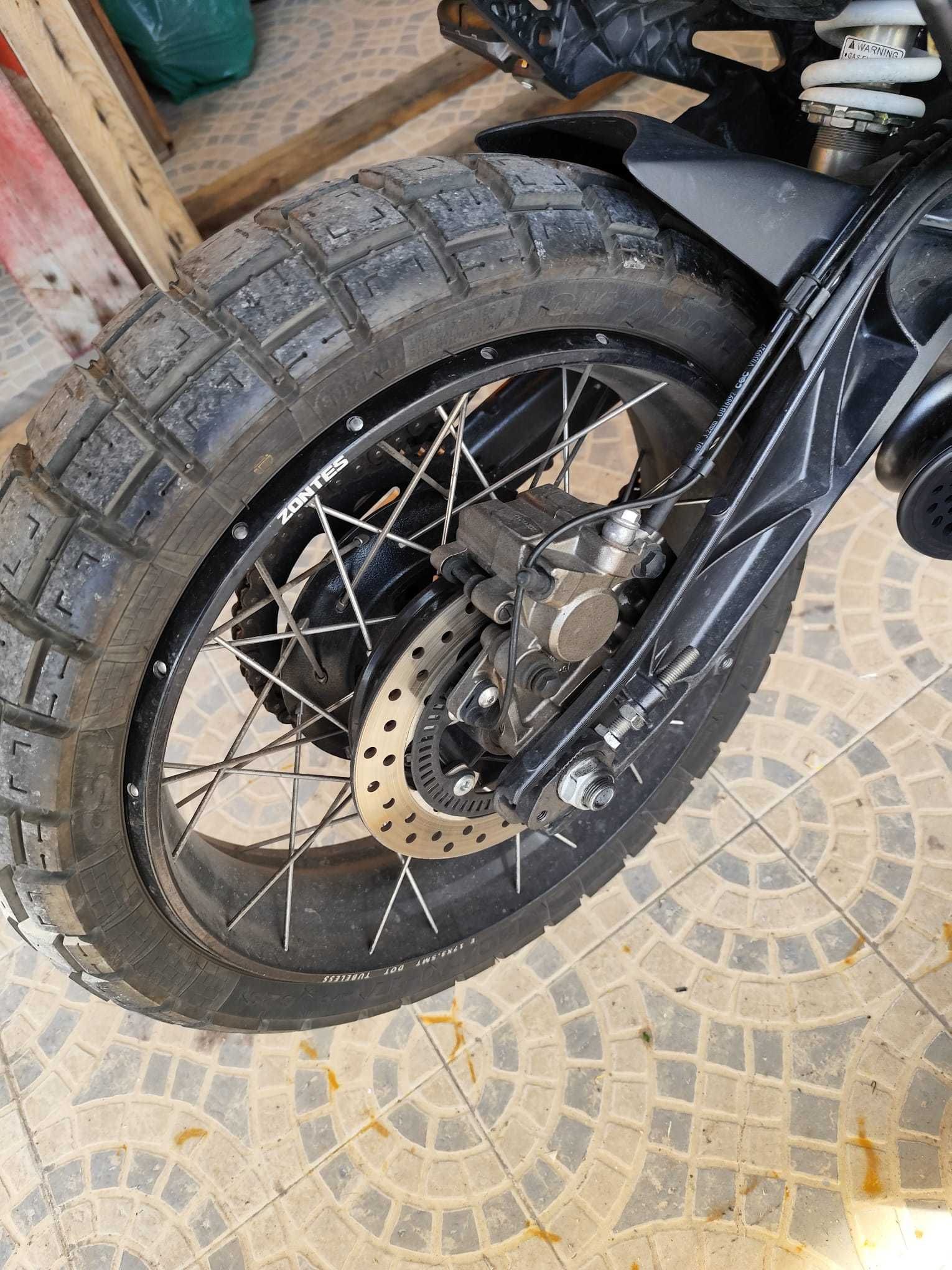 Mota Zontes ZT 125 G1X, como nova 2717Km