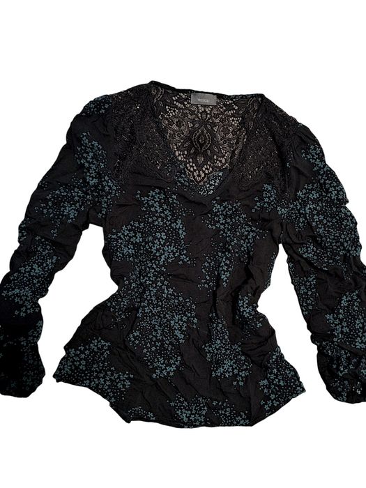 Koszulka Czarna Goth Alternative Coquette Koronka Wzory Kwiaty Dekolt