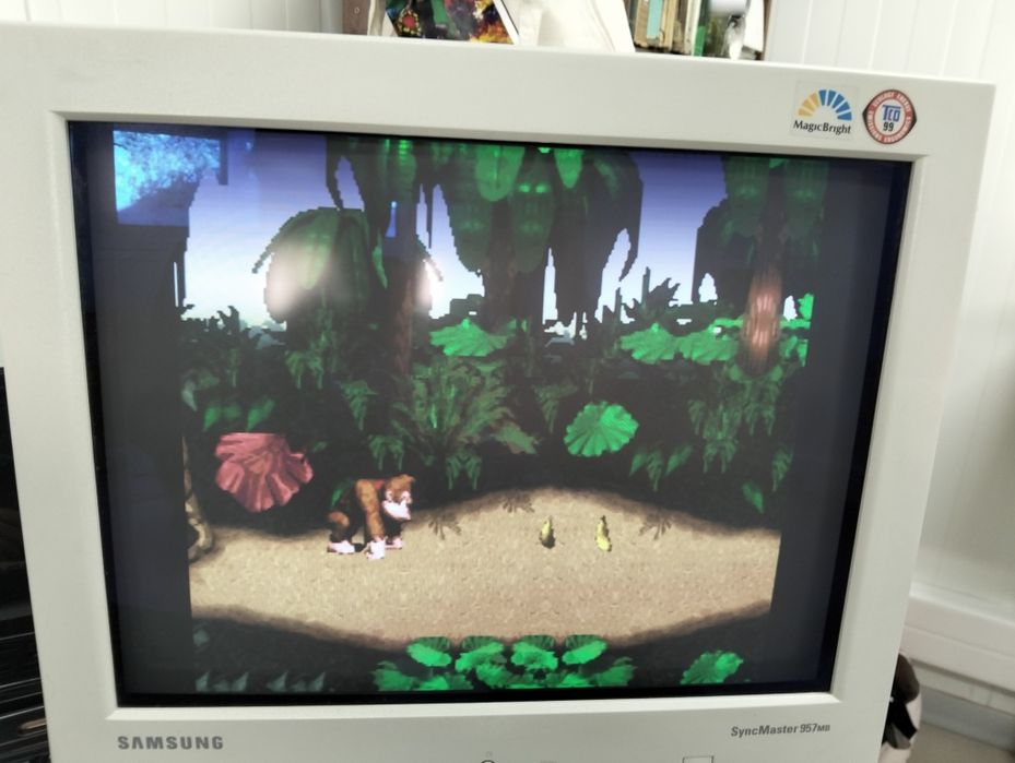 Monitor CRT syncmaster 957MB