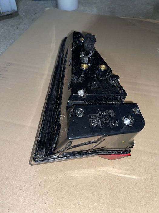 Skoda Enyaq IV Lampa led lewy tył w klapę