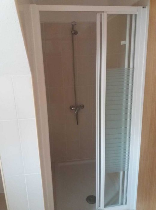 Apartamento T2 em moradia com terraço