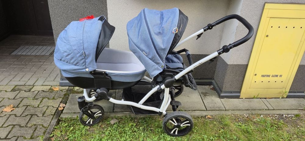Wózek bliźniaczy Bebetto 42  dwie spacerówki i gondola