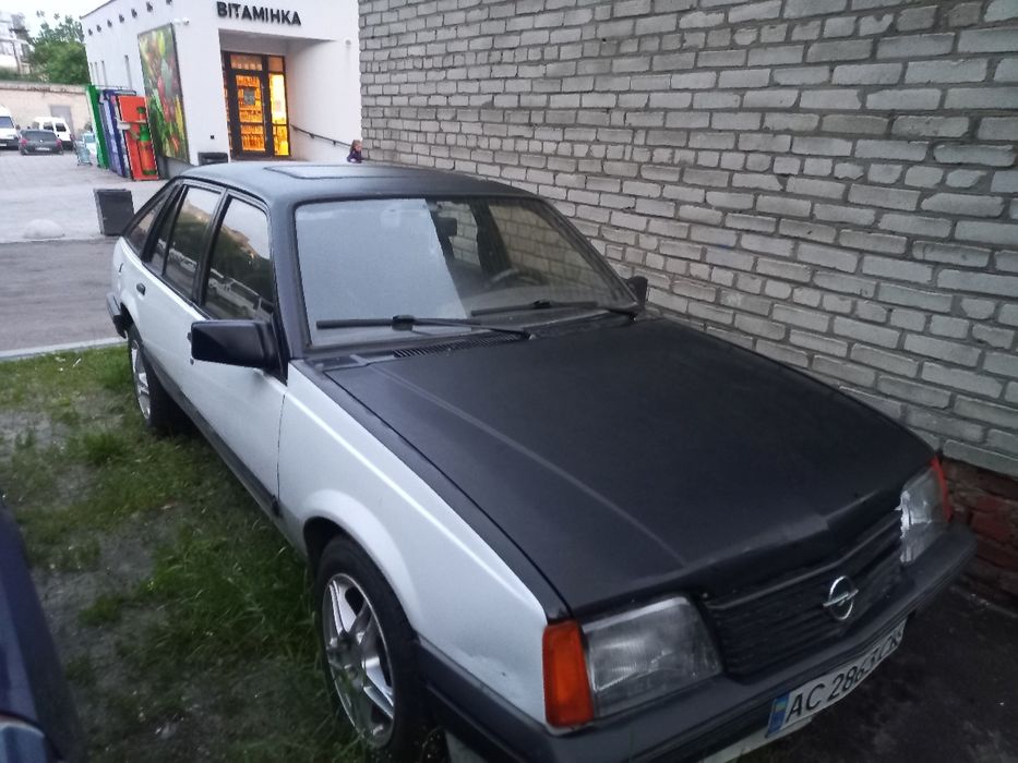 Продам опель аскона