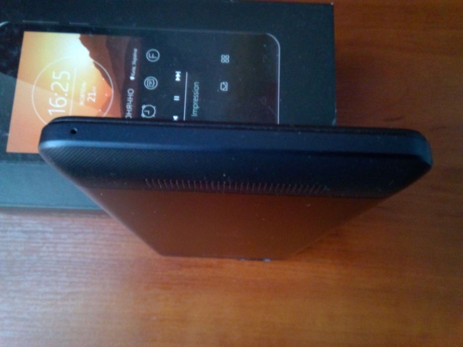 Смартфон Impression ImSmart С551 2/16Gb