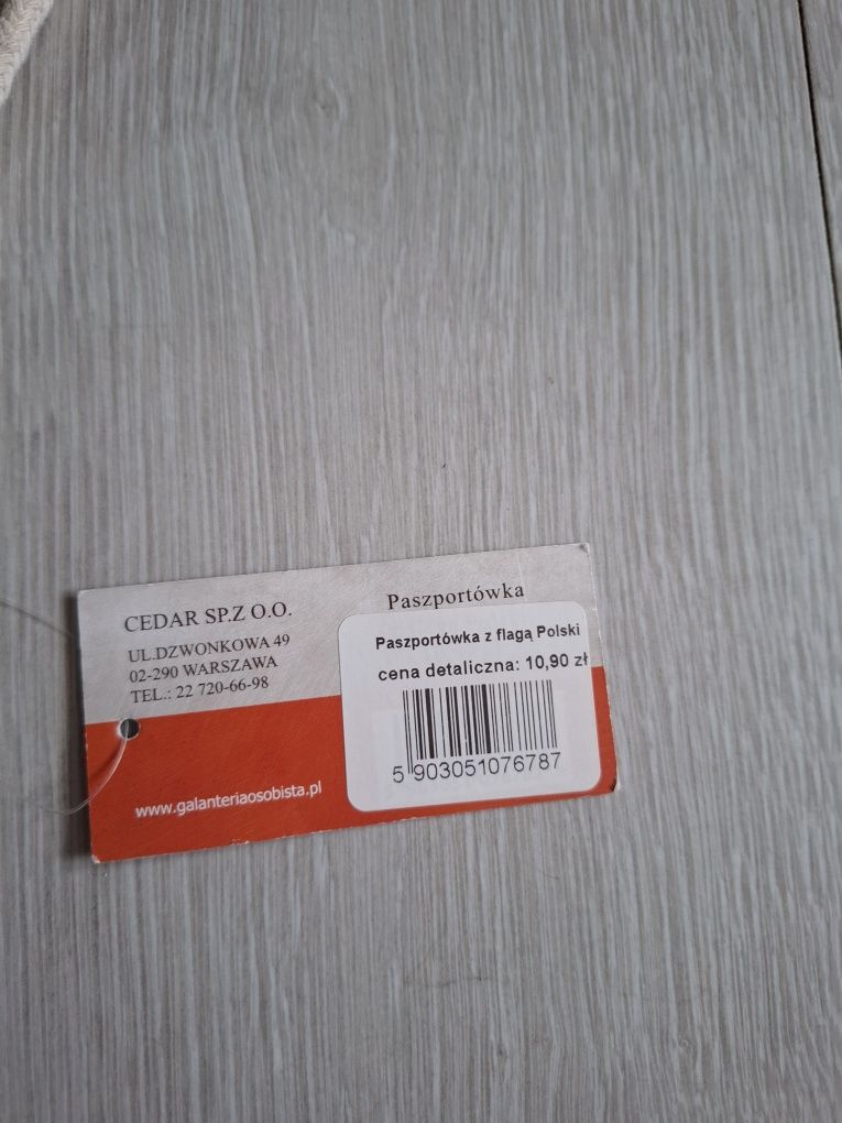 Paszportowka z flaga polski
