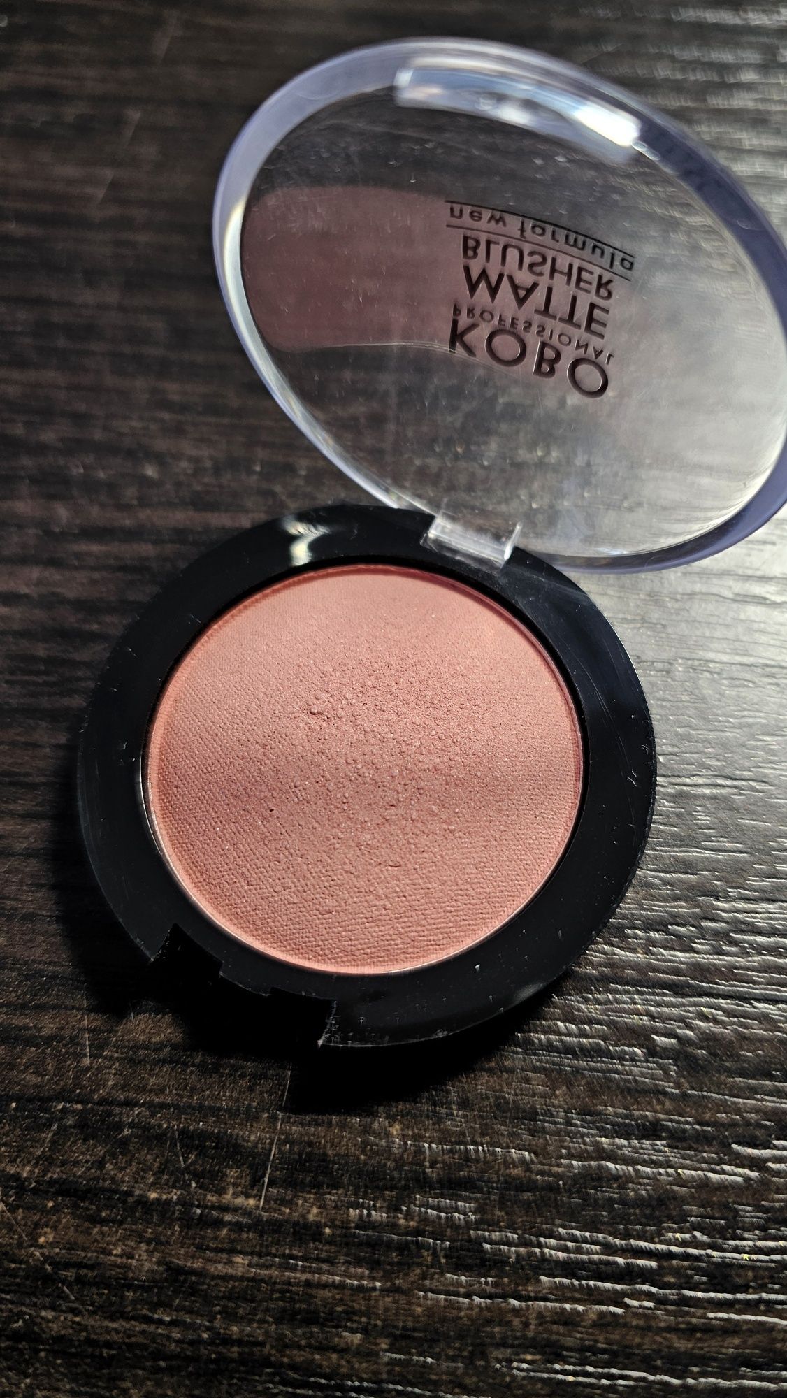 Kobo - Matte Blusher, 203 Marsala. Róż do policzków