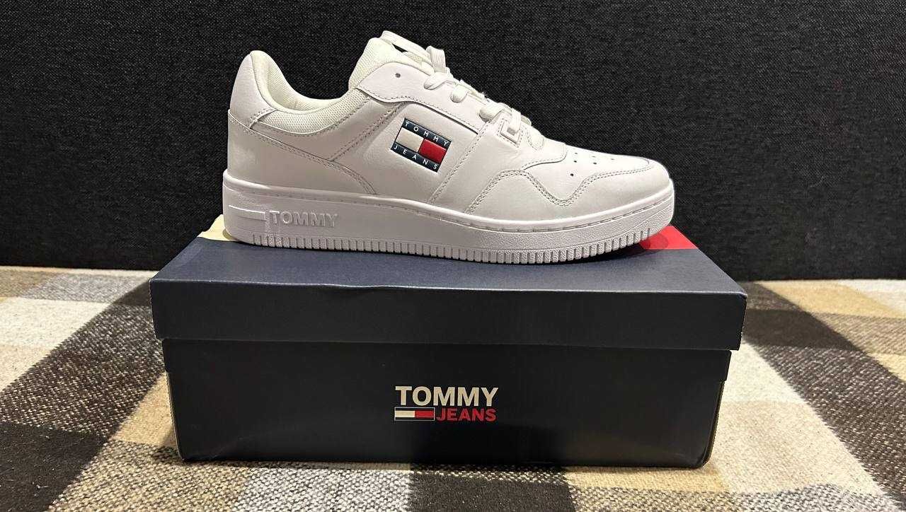 Кросівки Tommy Hilfiger (розмір 45) - Нові