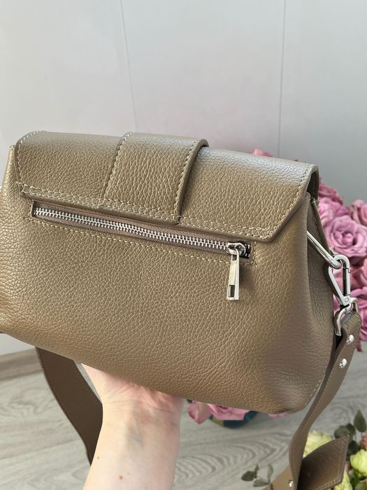 Сумка крос-боді бежева