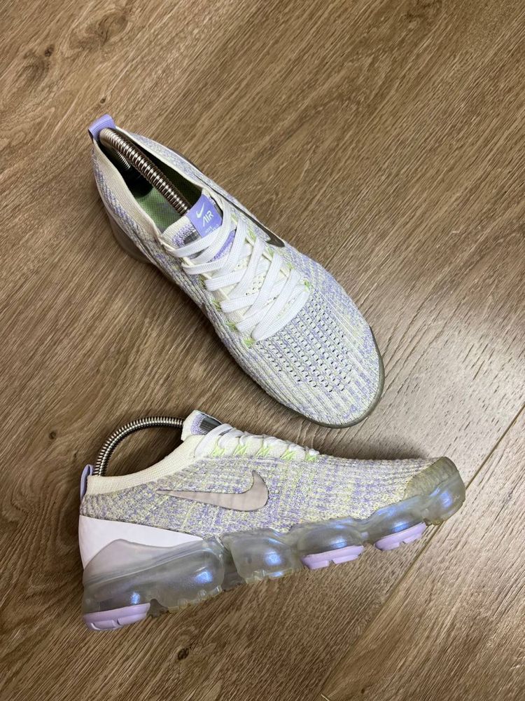 Продам БОМБЕЗНІ жіночі кросівки Nike Air Vapormax Flyknit 3 “Purple A”