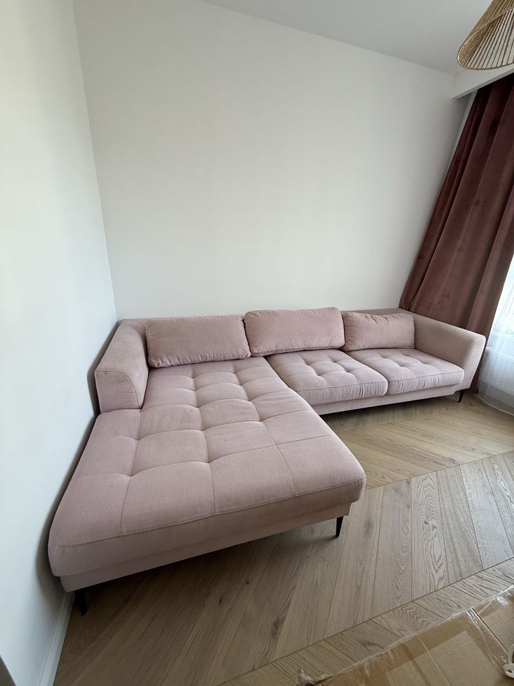 Narożnik pudrowy róż