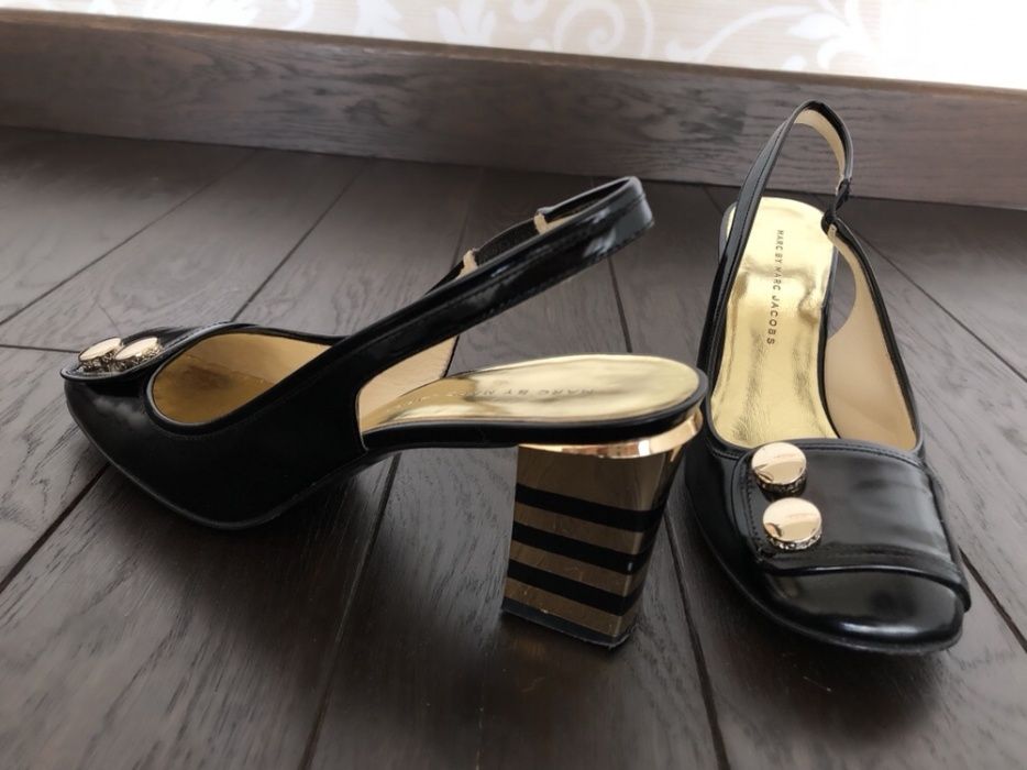 Туфли черные с золотом Marc by Marc Jacobs размер 39 (25 см)