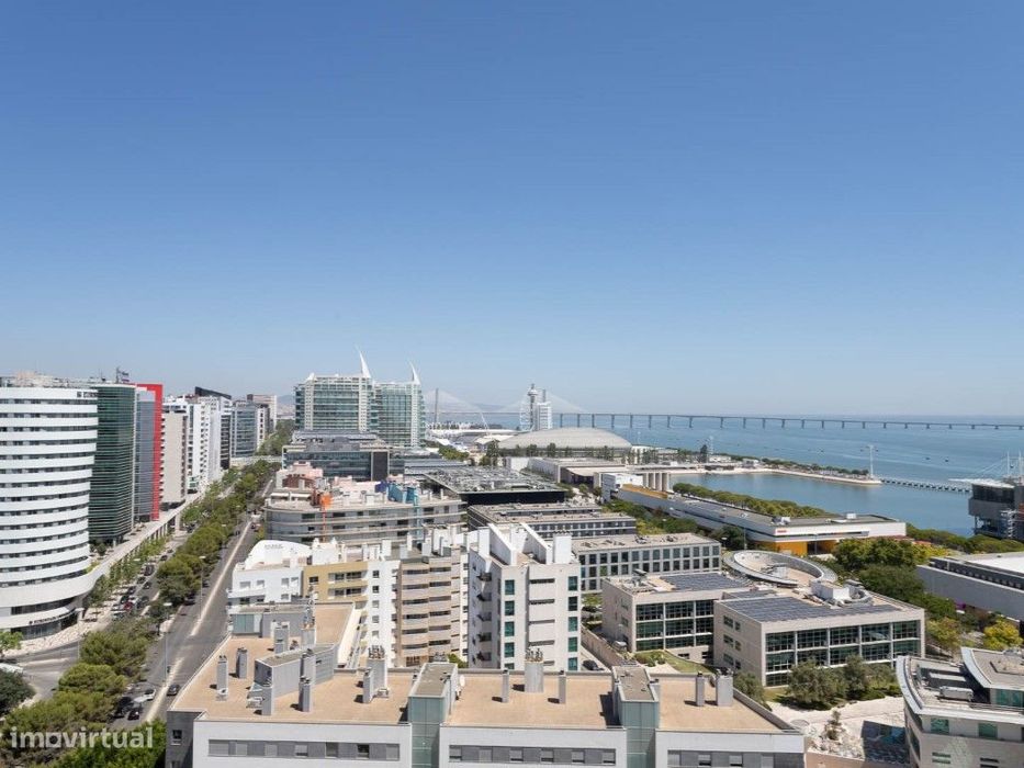Apartamento 3+1 quartos com varanda a minutos do rio no Parque das ...