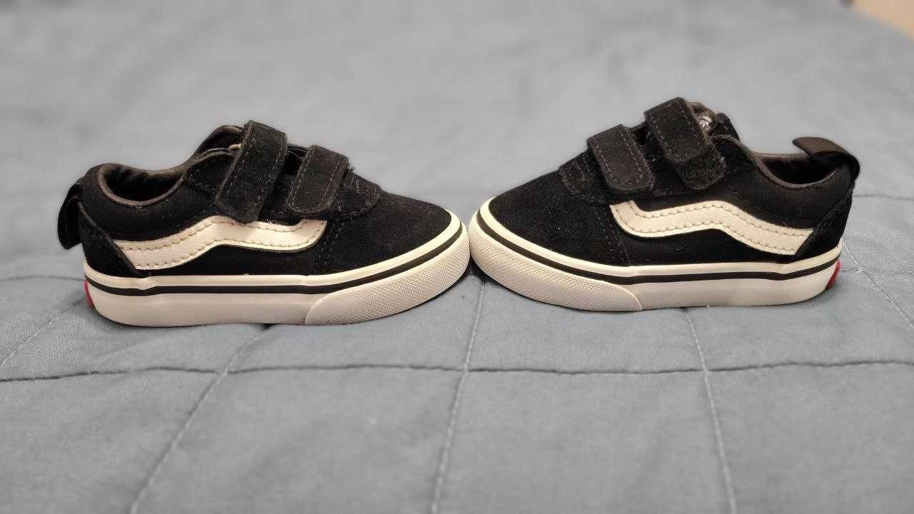 Стильні кеди vans