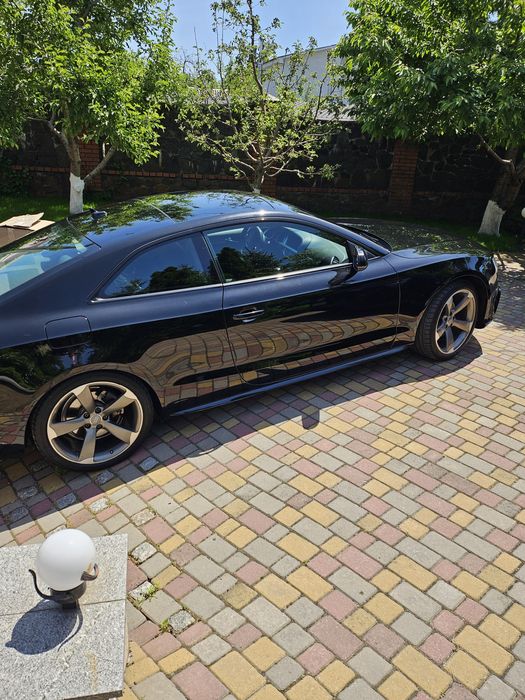 Продам AUDI A5 купе.