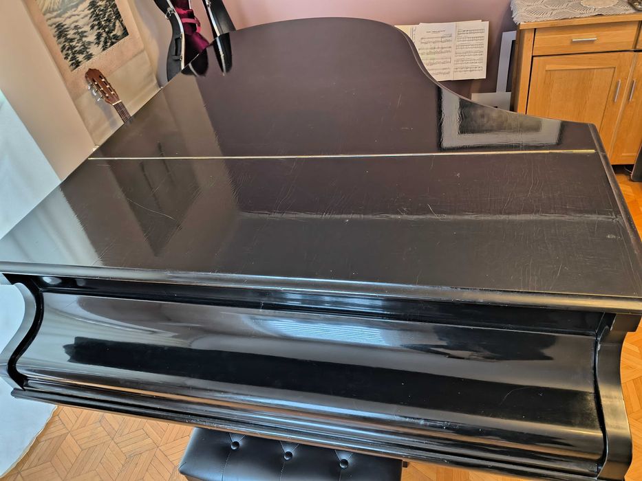 Fortepianie Bechstein w dobrym stanie